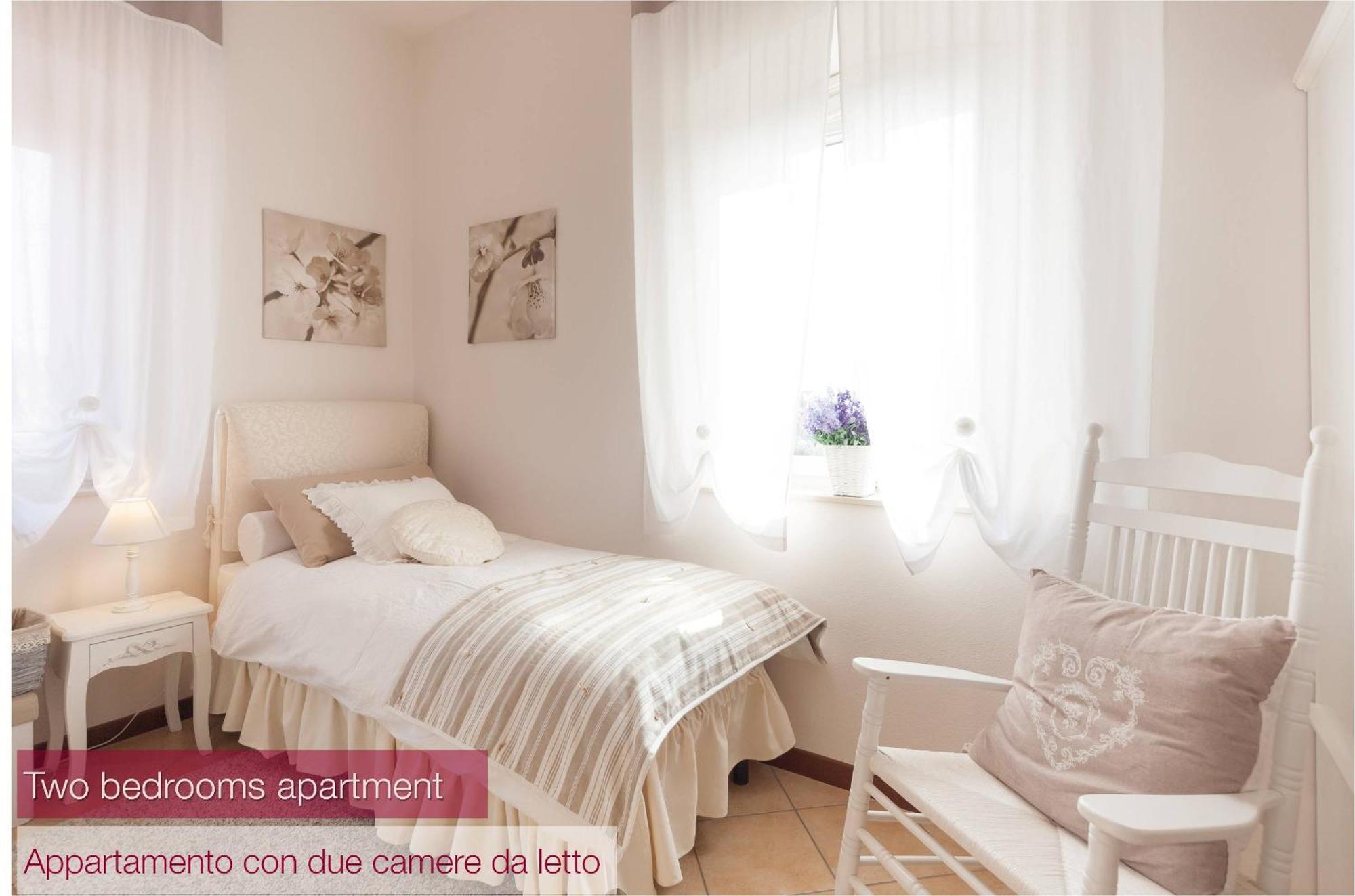 Nina Guest House Longare 객실 사진