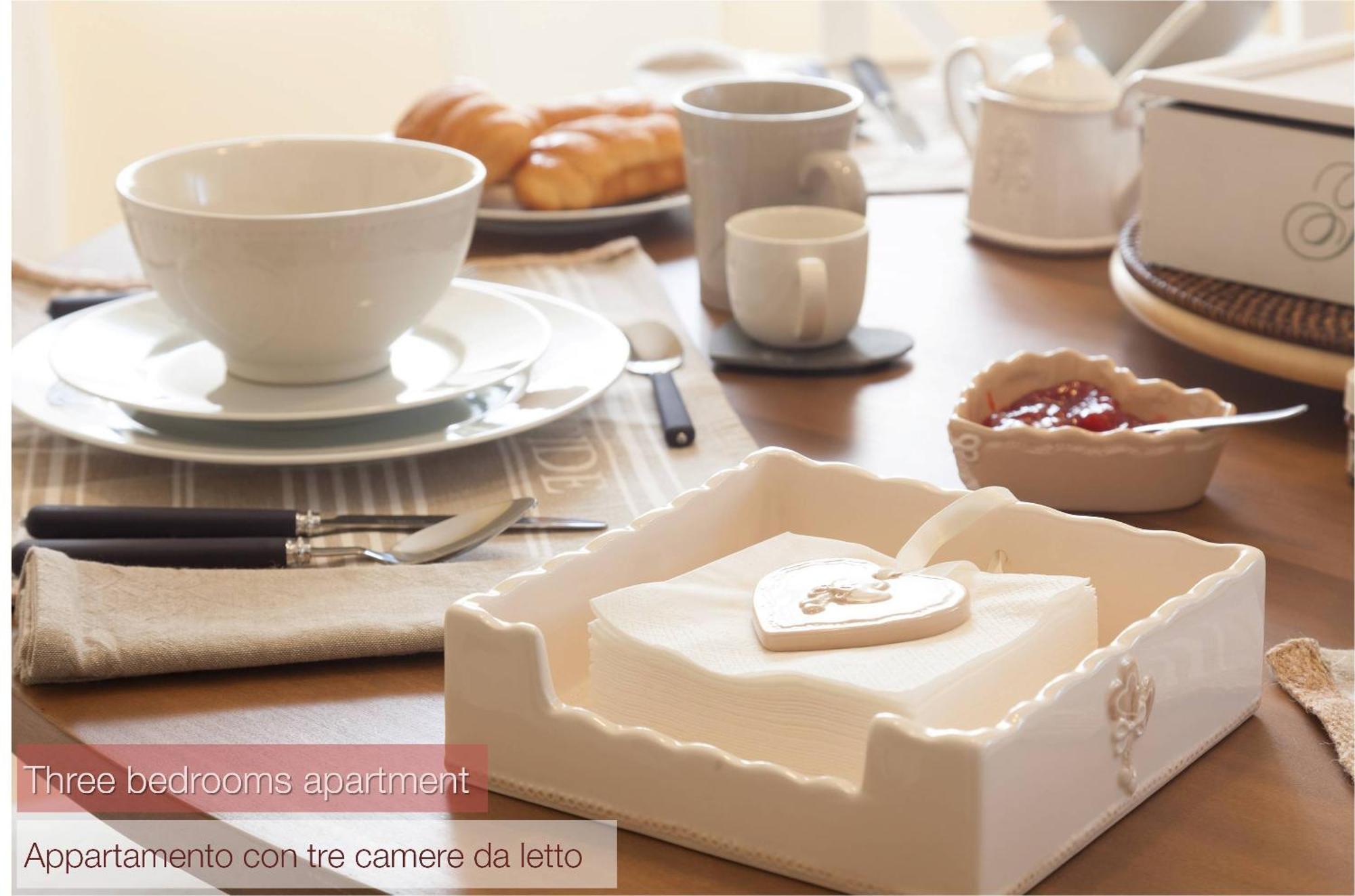 Nina Guest House Longare 객실 사진