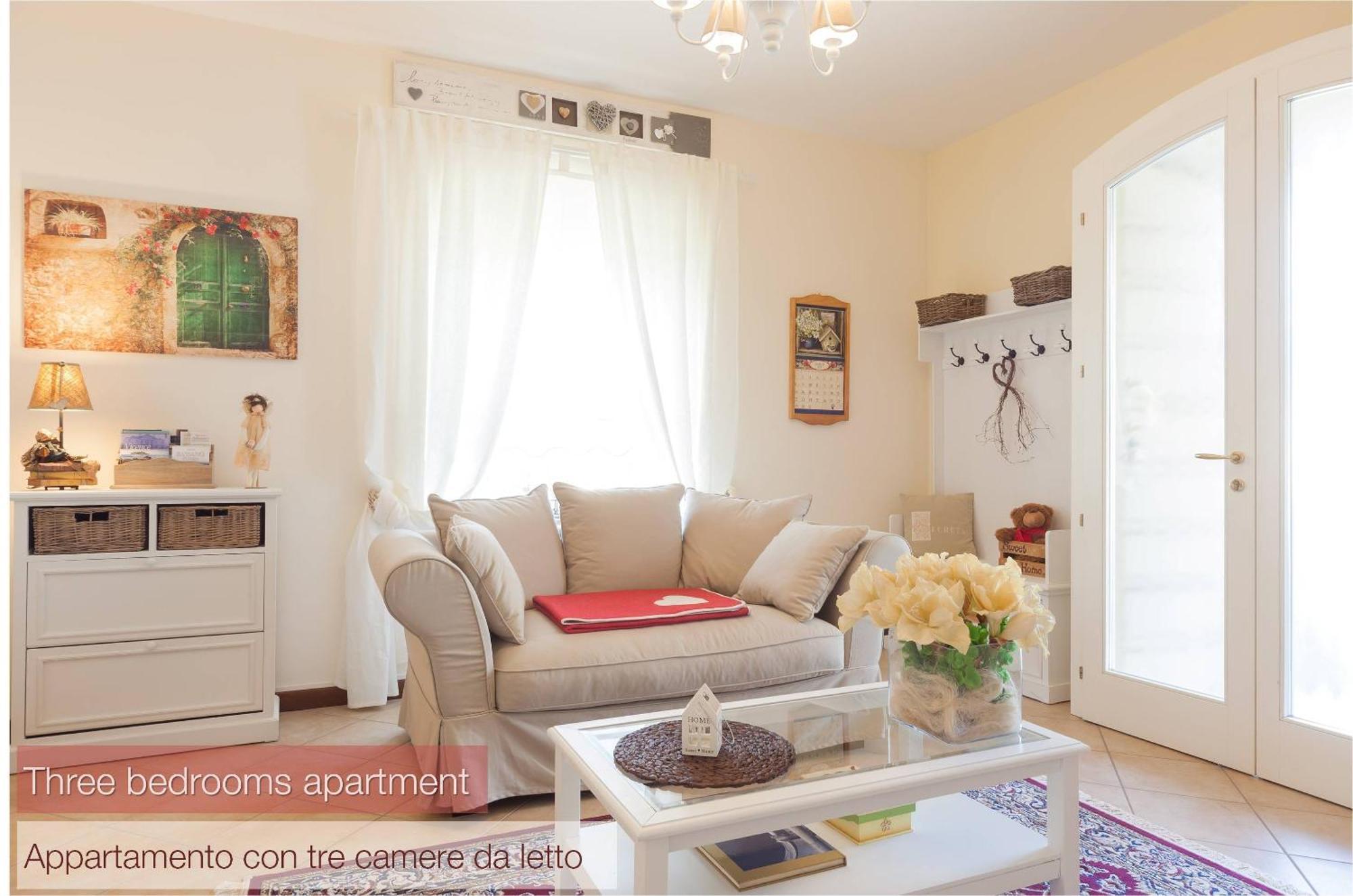 Nina Guest House Longare 객실 사진