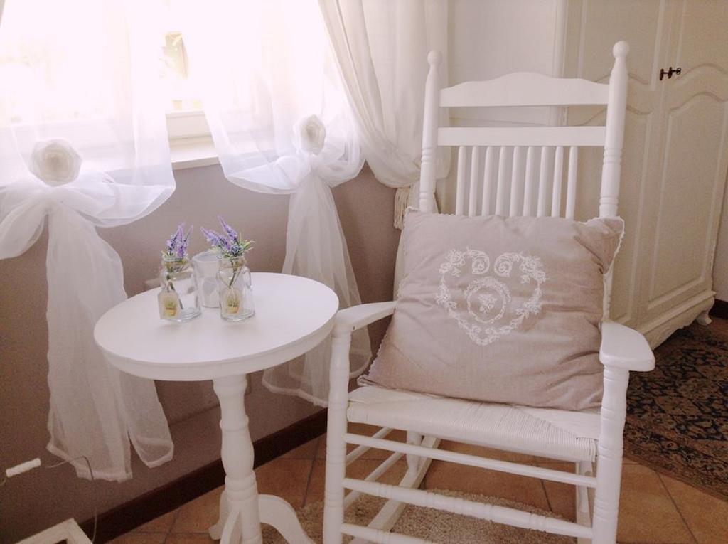 Nina Guest House Longare 외부 사진