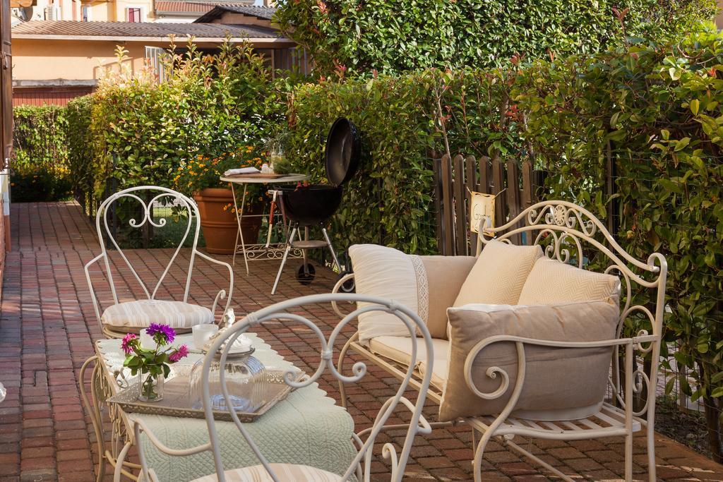 Nina Guest House Longare 외부 사진